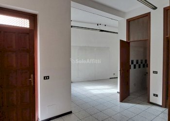 20240730_093545.jpg - Locale Commerciale Corso della Libertà 63/B, Cesano Maderno - foto 7