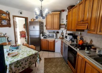 Casa semi indipendente Via Camillo Benso Conte di Cavour, Albiano d'Ivrea - foto 10