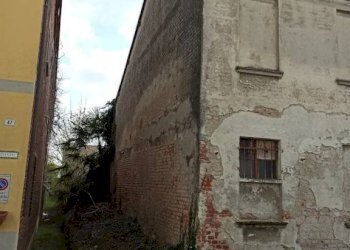 Facciata esterna - Rustico via Beato Gambaro, 1, Cerano - foto 7