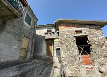 ca11.jpg - Townhouse Fosdinovo - photo 12