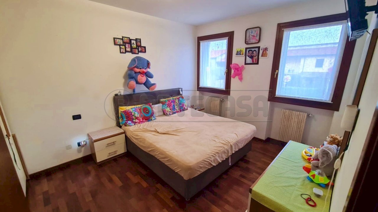 camera - Appartamento Via Pesa 20, Montebello Vicentino - foto 3