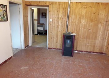 20231018_094453(0).jpg - Appartamento Via delle Scuole 27, Scheggia e Pascelupo - foto 4