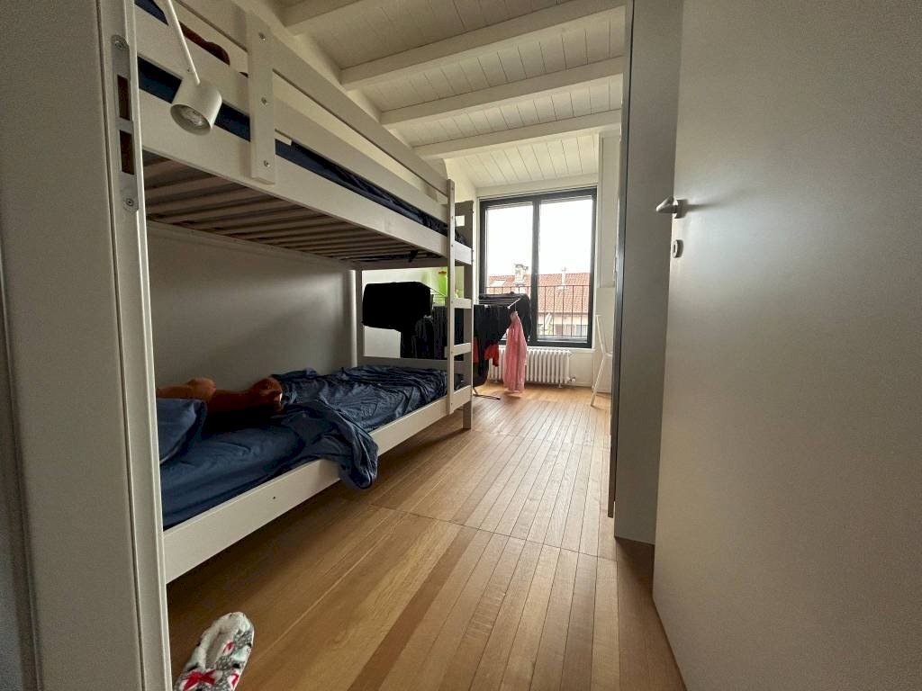Camera da letto - Three-room apartment via Antonio Fogazzaro, 9, Milano - photo 2