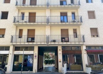 Facciata - Trilocale via Antonio Fogazzaro, 9, Milano - foto 13