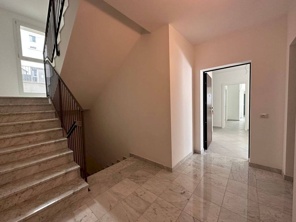 Interno palazzo - Appartamento via dell'Orto Agrario, L'Aquila - foto 2