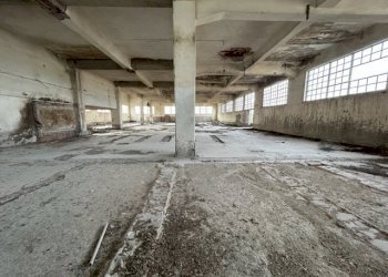 8.jpg - Commercial Premises Via dei Canneti, Guidonia Montecelio - photo 27