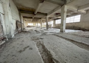 9.jpg - Commercial Premises Via dei Canneti, Guidonia Montecelio - photo 28