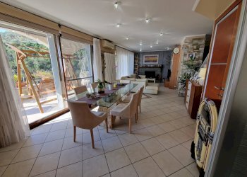 Soggiorno - Appartamento Sant'Andrea di Rovereto, Chiavari - foto 15