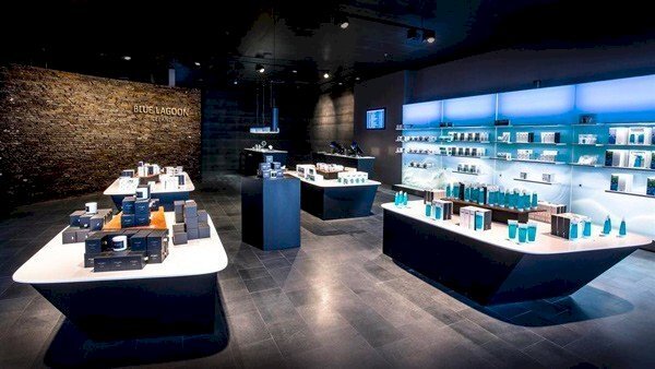 Negozio-Blue-Lagoon.jpg - Locale Commerciale Via cenami, Lucca - foto 3