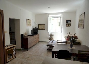 Two-room apartment Vico Sottorocchetta, Ventimiglia - photo 1