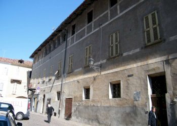 FACCIATA - Palazzo Storico Carrù - foto 7