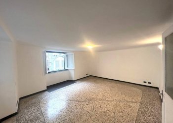 Office salita di San Matteo, Genova - photo 12