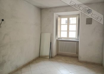 Three-room apartment via chiappera snc, Barge - photo 10