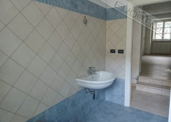 Three-room apartment via chiappera snc, Barge - photo 15