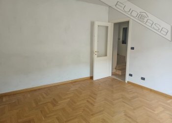 Three-room apartment via chiappera snc, Barge - photo 21