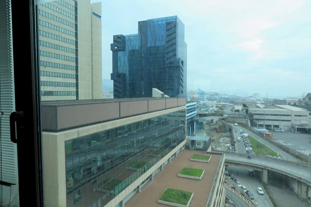 Vista - Ufficio via Pietro Chiesa, 7, Genova (zona Sampierdarena) - foto 1