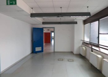 Interno non residenziale - Ufficio via Pietro Chiesa, 7, Genova (zona Sampierdarena) - foto 13