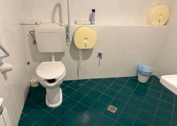 Bagno - Ufficio via Pietro Chiesa, 7, Genova (zona Sampierdarena) - foto 12