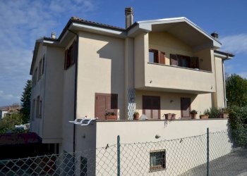 Quadrilocale Via Quadrelletto, San Gemini - foto 3