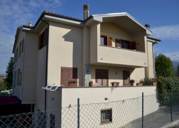 Quadrilocale Via Quadrelletto, San Gemini - foto 4