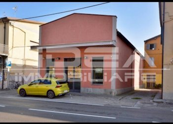 Fronte strada - Negozio strada Vignolese, 1336A, Modena - foto 1