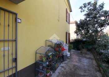 Independent house Via Canale, Casalgrande - photo 5
