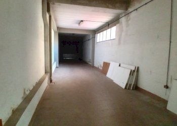 20231031_113307.jpg - Capannone Viale Duca della Vittoria, Rufina - foto 10