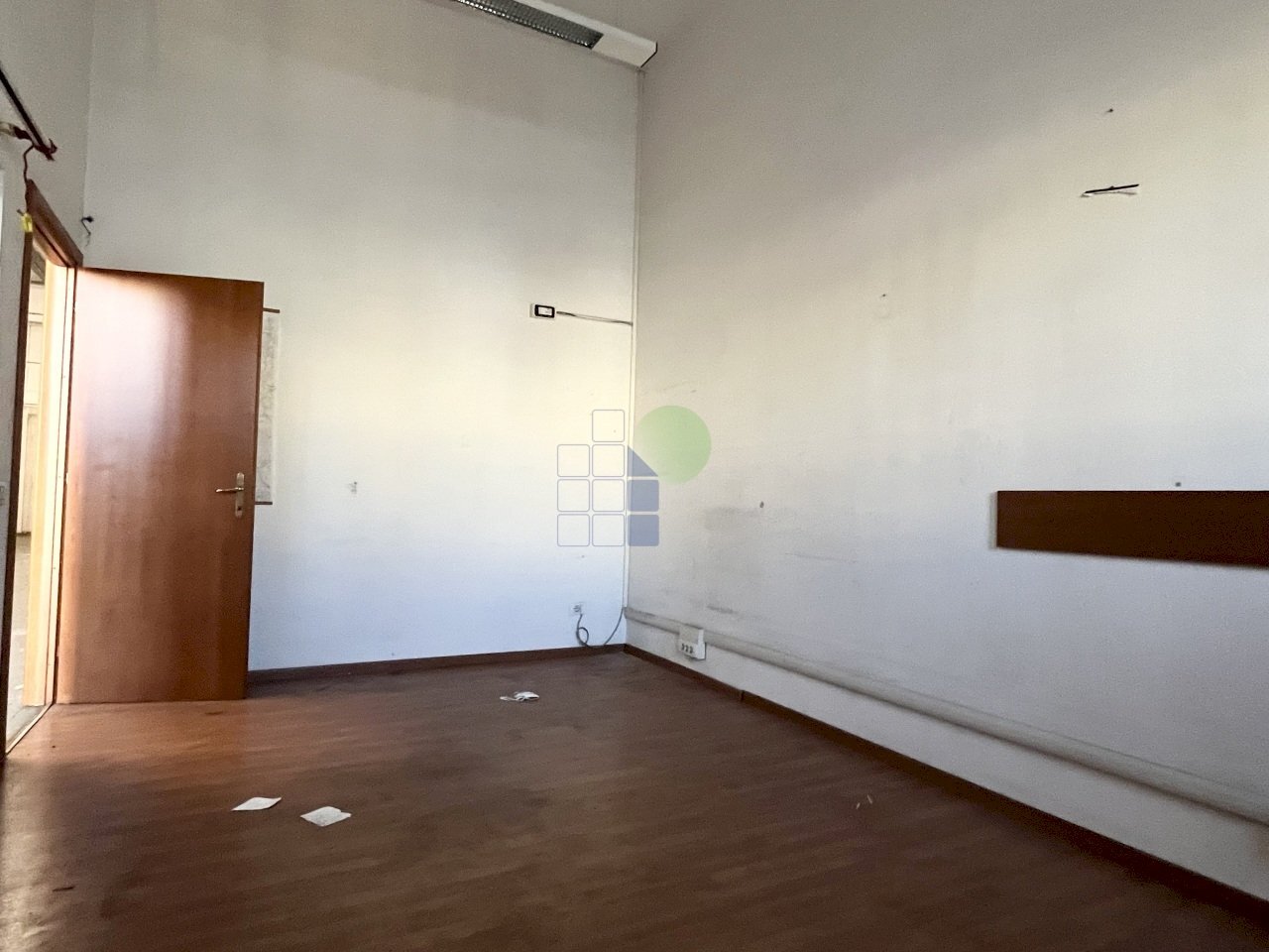 IMG_4191.jpeg - Locale Commerciale Via Razzaguta 32, Livorno - foto 1