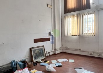 ufficio - Locale Commerciale Via Razzaguta 32, Livorno - foto 26