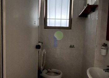 bagno - Locale Commerciale Via Razzaguta 32, Livorno - foto 30