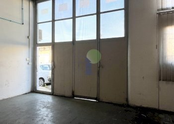 IMG_4179.jpeg - Locale Commerciale Via Razzaguta 32, Livorno - foto 15