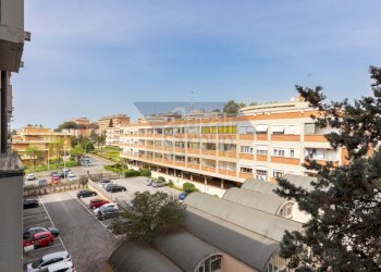 affaccio - Quadrilocale Viale dei Caduti per la Resistenza, Roma - foto 12