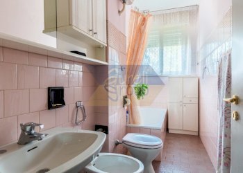 bagno - Quadrilocale Viale dei Caduti per la Resistenza, Roma - foto 19