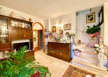 photo_5949812573492855011_y.jpg - Appartamento Via Montanara 64A, Cecina - foto 5