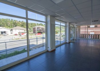 003.JPG - Show room Via Don L. Orione 115, Bra - foto 4