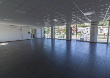 008.JPG - Show room Via Don L. Orione 115, Bra - foto 9