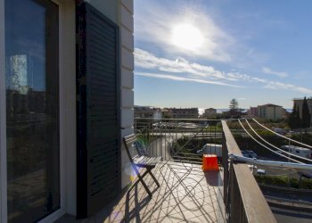 001.JPG - Appartamento Riva Ligure - foto 3