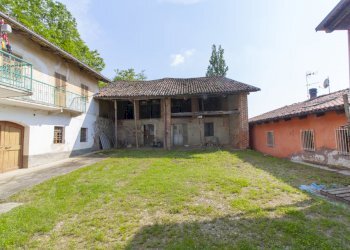 001.JPG - Casale Via Meane 35, Cherasco - foto 2