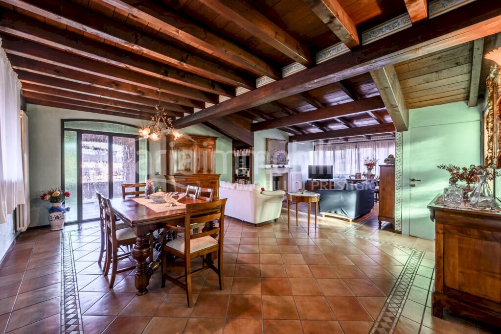 Attic Vignola - photo 1
