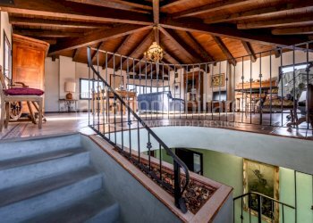 Attic Vignola - photo 32