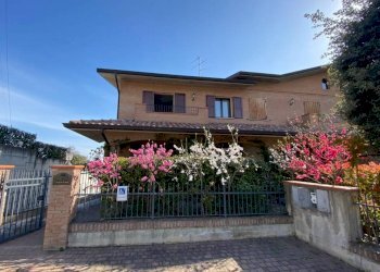 Villa a Schiera via Nuova, Prignano sulla Secchia - foto 1