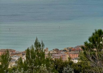 Vista - Trilocale via Emilio Salgari, 465, Genova (zona Pegli) - foto 2