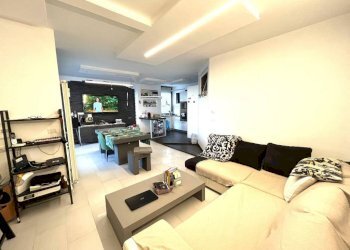 Salone - Trilocale via Emilio Salgari, 465, Genova (zona Pegli) - foto 13