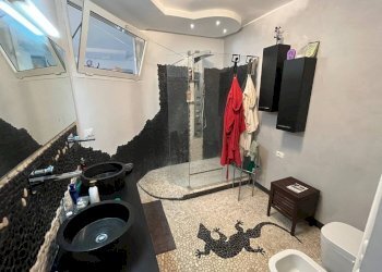 Bagno - Trilocale via Emilio Salgari, 465, Genova (zona Pegli) - foto 17