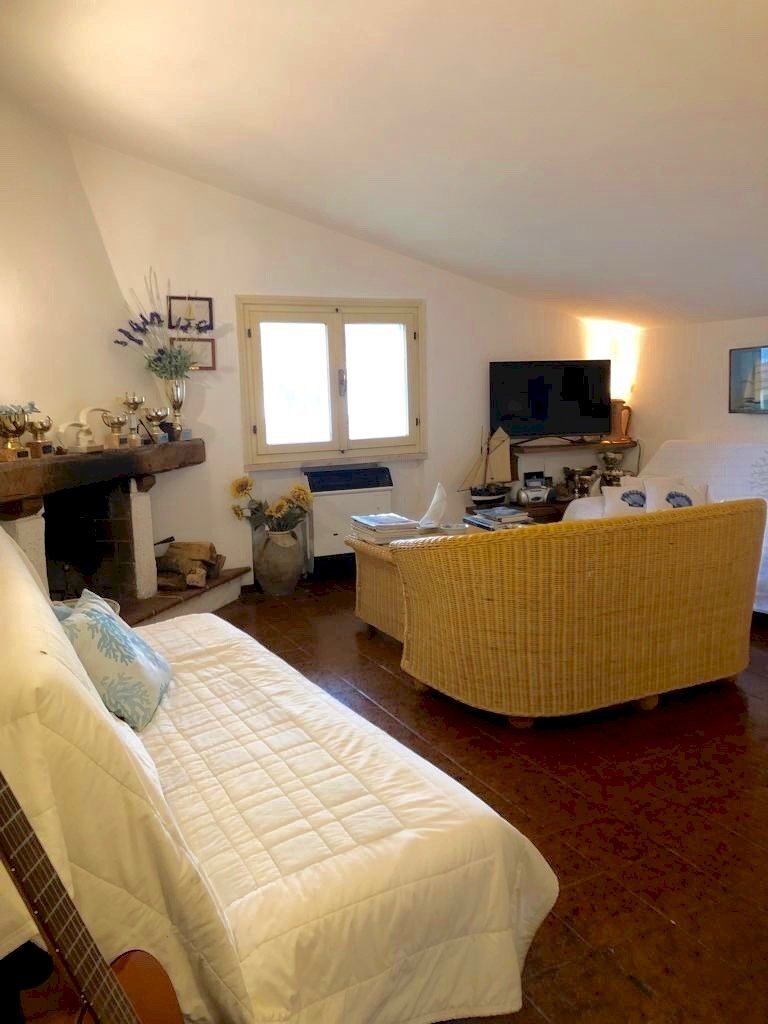 0d8a936a-6a24-4946-aff9-d1a43bb81c8a.jpg - Three-room apartment Ameglia - photo 1