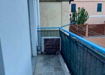 balcone (2).jpeg - Appartamento Via Rambaldo, Imperia - foto 14