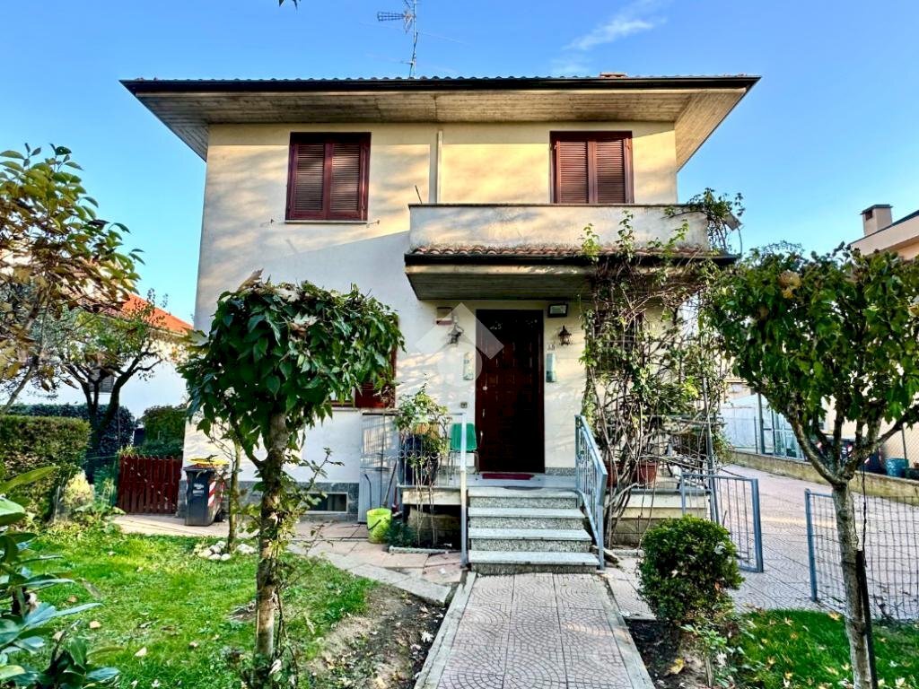 Villa Via Brigata Garibaldi, Tortona - photo 1