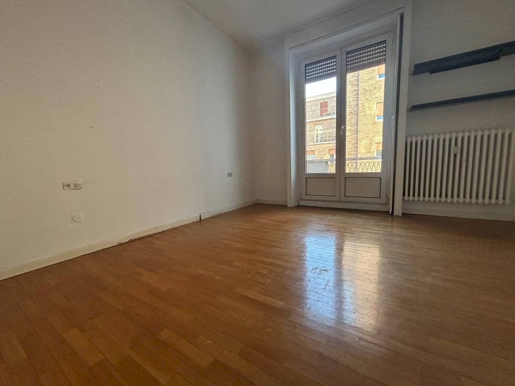 Camera da letto - Two-room apartment via Edoardo Bassini, 41, Milano - photo 3