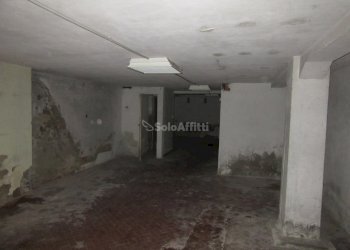 IMG_1339.JPG - Magazzino Via dell'Olmo 140, Sesto Fiorentino - foto 1