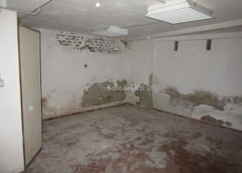 IMG_1342.JPG - Magazzino Via dell'Olmo 140, Sesto Fiorentino - foto 4